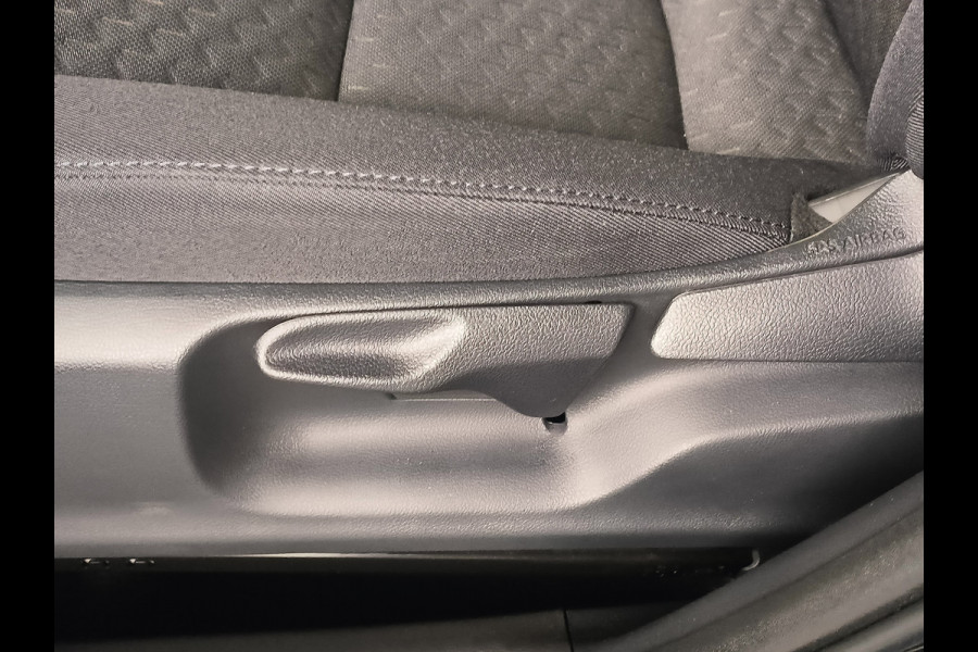 Toyota Yaris Cross 1.5 Hybrid 115 Active Rijklaar + Fabrieksgarantie tot 06-2029 Henk Jongen Auto's in Helmond,  al 50 jaar service zoals 't hoort!