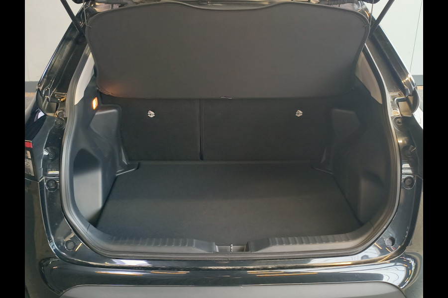 Toyota Yaris Cross 1.5 Hybrid 115 Active Rijklaar + Fabrieksgarantie tot 06-2029 Henk Jongen Auto's in Helmond,  al 50 jaar service zoals 't hoort!