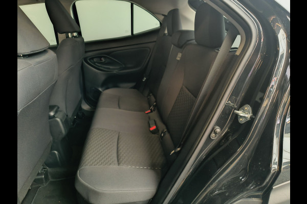 Toyota Yaris Cross 1.5 Hybrid 115 Active Rijklaar + Fabrieksgarantie tot 06-2029 Henk Jongen Auto's in Helmond,  al 50 jaar service zoals 't hoort!