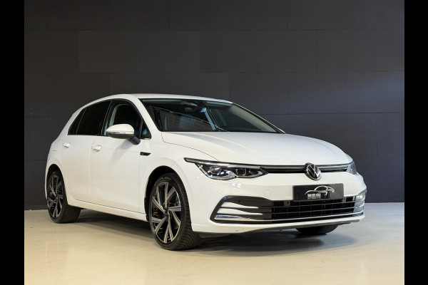 Volkswagen Golf 1.5 eTSI Style | Memory stoelen | 18'' inch | Virtual cockpit