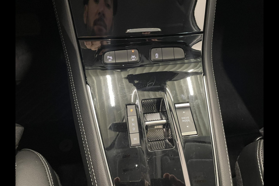Opel Grandland 1.2 Turbo GS Auto. Navigatie Apple Carplay/Android Auto Camera Parkeersensoren achter Cruise Control Dodehoek assistent Stoel- en stuurverwarming Lichtmetalen velgen Virtual Cockpit Climate Control