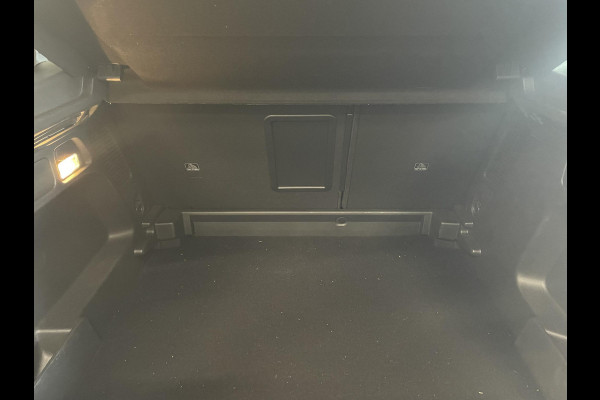 Opel Grandland 1.2 Turbo GS Auto. Navigatie Apple Carplay/Android Auto Camera Parkeersensoren achter Cruise Control Dodehoek assistent Stoel- en stuurverwarming Lichtmetalen velgen Virtual Cockpit Climate Control