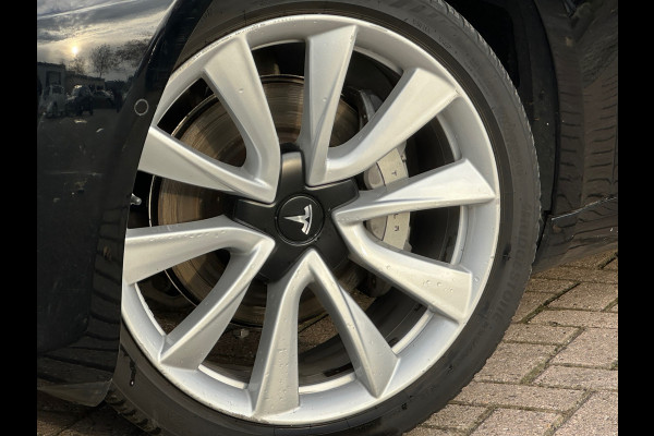 Tesla Model 3 Standard RWD Plus 60 kWh