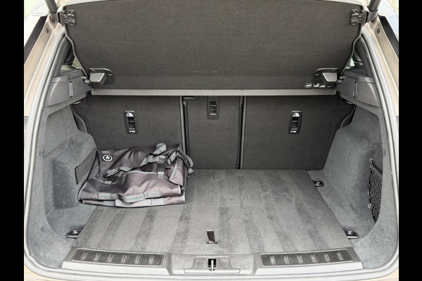 Land Rover Range Rover Evoque 1.5 P300e AWD R-Dynamic HSE Black style|Schuif/Kantel dak|Meridian|Memory|ACC|Winterpakket|Matrix