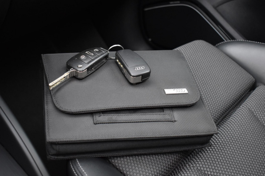 Audi A3 Sportback 2.0 TFSI quattro S Line Pano Virtual Lane ACC B&O Trekhaak