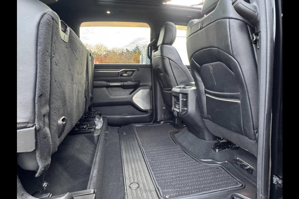 Dodge Ram 1500 Limited Night 5.7 V8 401PK 360cam 4X4 PANO Luchtvering