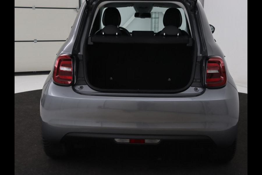 Fiat 500 Icon 42 kWh | Carplay | Cruise control | Climate control | Bluetooth | 16'' lichtmetalen velgen