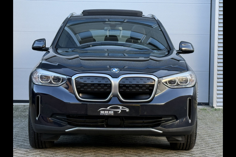 BMW iX3 Executive 80 kWh | SOH 98% | Panoramadak | Memory stoelen | Dodehoek detectie