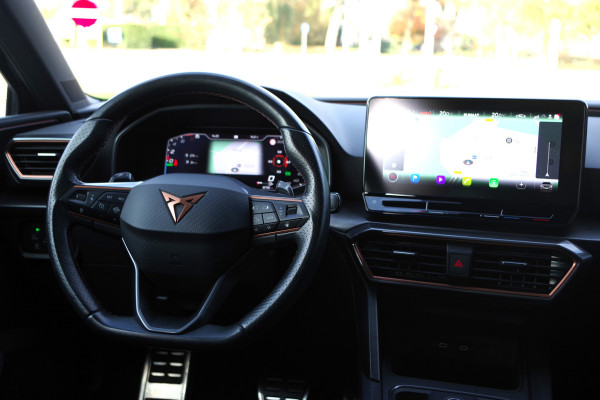 CUPRA Leon Sportstourer 1.4 e-Hybrid 204 PK Adrenaline PHEV, Trekhaak, Winterpakket, Adap. Cruise Control, Carplay