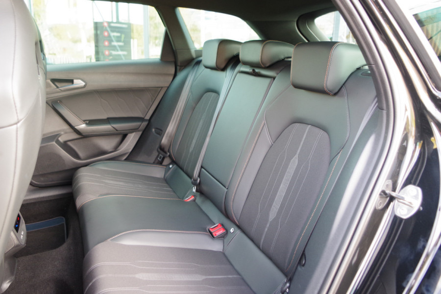 CUPRA Leon Sportstourer 1.4 e-Hybrid 204 PK Adrenaline PHEV, Trekhaak, Winterpakket, Adap. Cruise Control, Carplay