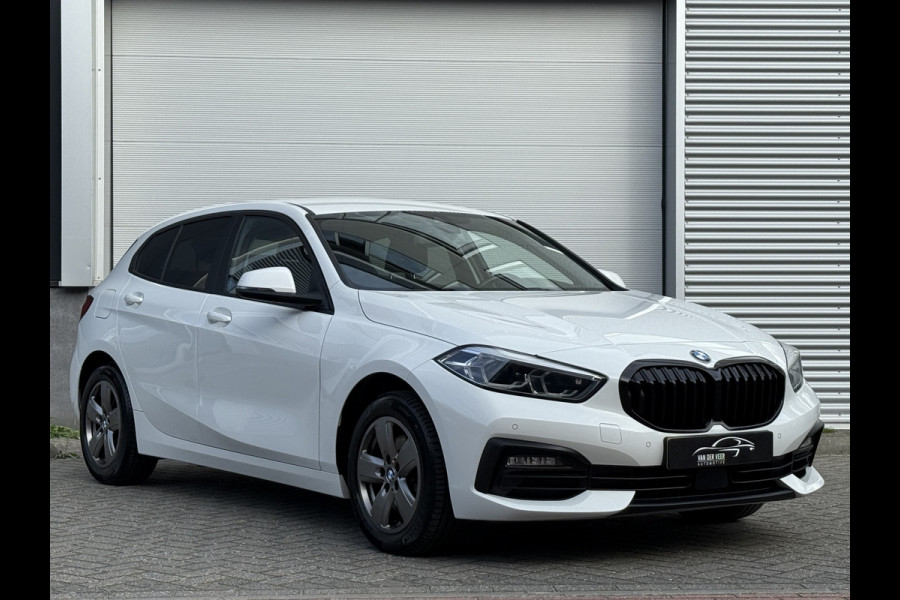 BMW 1-serie 116i Business Edition | Apple Carplay | DAB+ | PDC V+A
