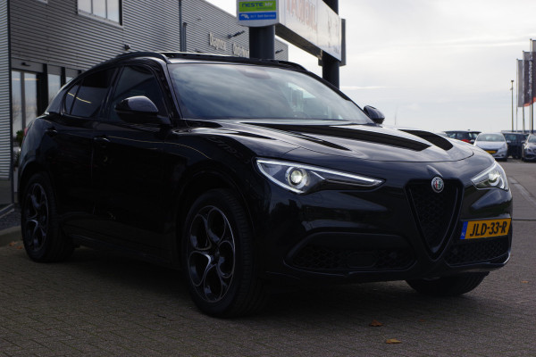Alfa Romeo Stelvio 2.0 T 280 PK AWD Q4 Veloce, Adap. Onderstel, Panoramadak, Trekhaak, H/K Sound, Lederen Sportstoelen