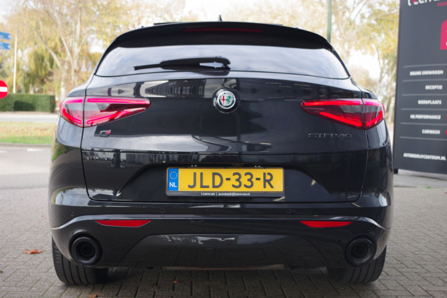 Alfa Romeo Stelvio 2.0 T 280 PK AWD Q4 Veloce, Adap. Onderstel, Panoramadak, Trekhaak, H/K Sound, Lederen Sportstoelen