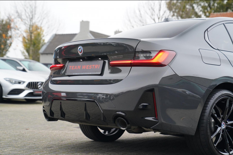 BMW 3-serie 330e High Executive | M-pakket | Facelift 2025 | Widescreen Groot Navi | Camera |