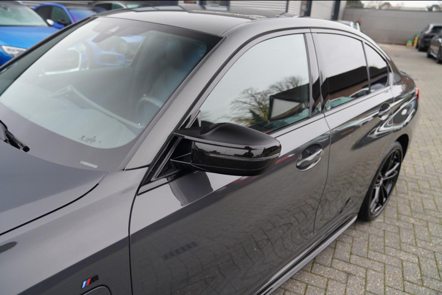 BMW 3-serie 330e High Executive | M-pakket | Facelift 2025 | Widescreen Groot Navi | Camera |
