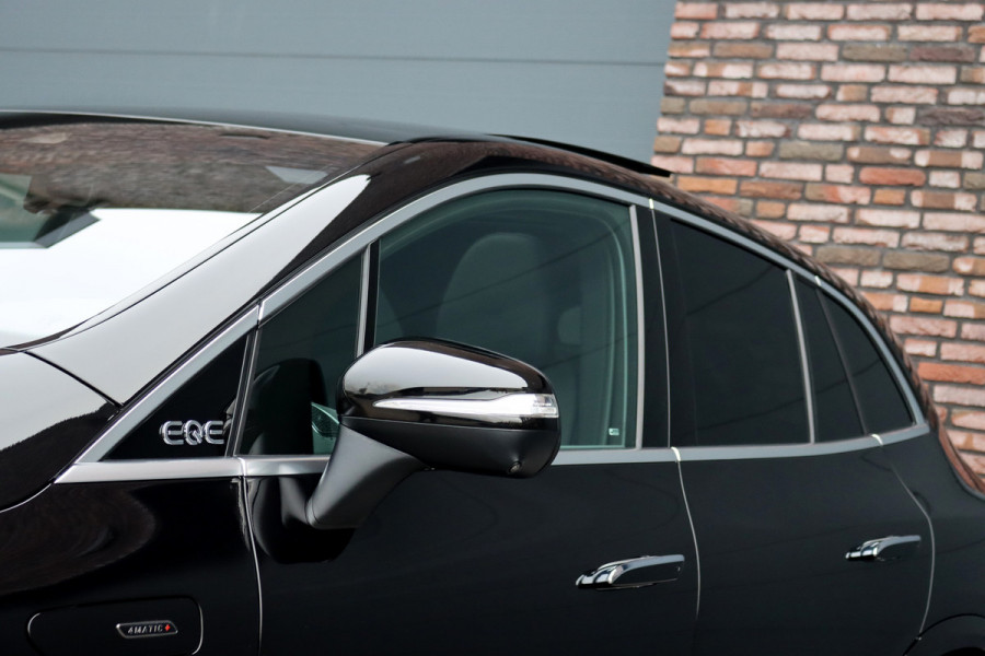 Mercedes-Benz EQE SUV AMG 53 4MATIC+ 91 kWh | MBUX Hyperscreen | Airmatic | Achterasbesturing | Distronic+ | Memory | Stoelventilatie | Burmester | Digital Light | Trekhaak | HUD | Warmtepomp |