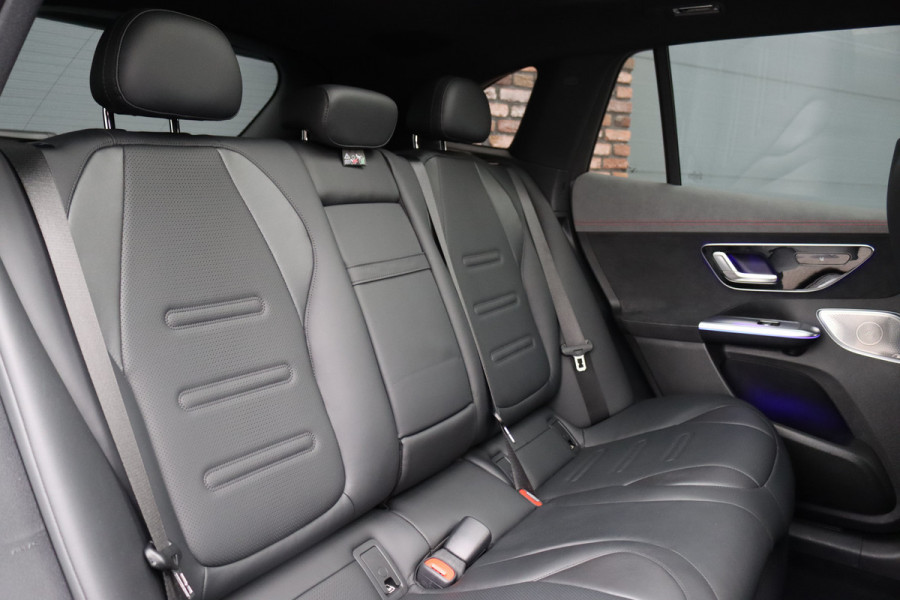 Mercedes-Benz EQE SUV AMG 53 4MATIC+ 91 kWh | MBUX Hyperscreen | Airmatic | Achterasbesturing | Distronic+ | Memory | Stoelventilatie | Burmester | Digital Light | Trekhaak | HUD | Warmtepomp |