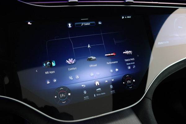 Mercedes-Benz EQE SUV AMG 53 4MATIC+ 91 kWh | MBUX Hyperscreen | Airmatic | Achterasbesturing | Distronic+ | Memory | Stoelventilatie | Burmester | Digital Light | Trekhaak | HUD | Warmtepomp |