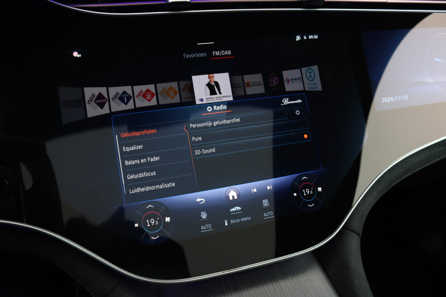 Mercedes-Benz EQE SUV AMG 53 4MATIC+ 91 kWh | MBUX Hyperscreen | Airmatic | Achterasbesturing | Distronic+ | Memory | Stoelventilatie | Burmester | Digital Light | Trekhaak | HUD | Warmtepomp |