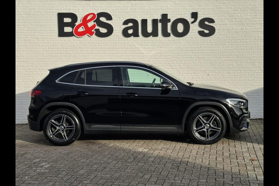 Mercedes-Benz GLA 200 AMG Sfeerverlichting Trekhaak Cruise Climate Navigatie Bluetooth Stoelverwarming