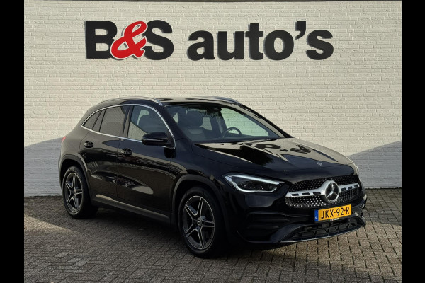 Mercedes-Benz GLA 200 AMG Sfeerverlichting Trekhaak Cruise Climate Navigatie Bluetooth Stoelverwarming