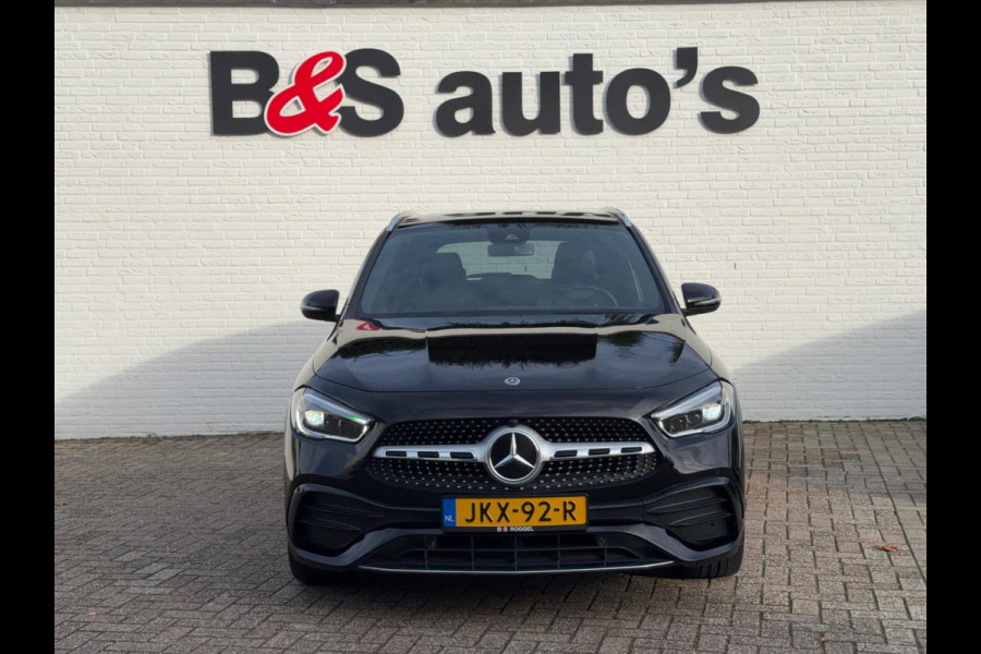 Mercedes-Benz GLA 200 AMG Sfeerverlichting Trekhaak Cruise Climate Navigatie Bluetooth Stoelverwarming