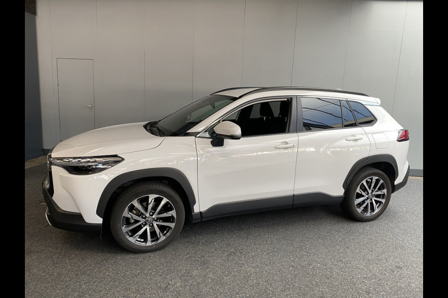 Toyota Corolla Cross Hybrid 140 Dynamic Automaat uit 2024 Rijklaar + Fabrieksgarantie Henk Jongen Auto's in Helmond,  al 50 jaar service zoals 't hoort!