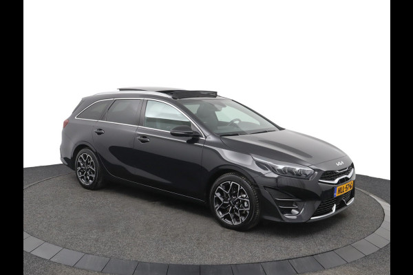 Kia Ceed Sportswagon 1.5 T-GDi GT-Line Automaat - Kantel/schuifdak - Navigatie - Adaptive Cruisecontrol - Achteruitrijcamera - Parkeersensoren - - Fabrieksgarantie tot 04-2032 of 150.000 km