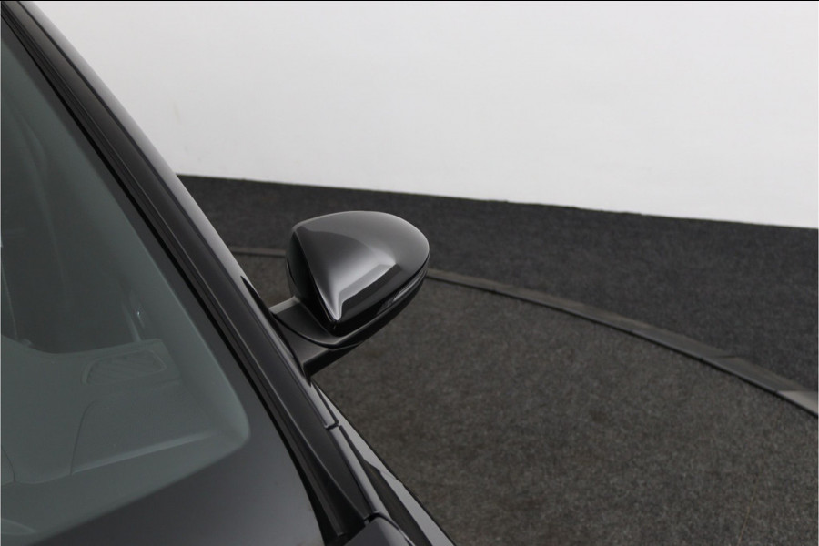 Kia Ceed Sportswagon 1.5 T-GDi GT-Line Automaat - Kantel/schuifdak - Navigatie - Adaptive Cruisecontrol - Achteruitrijcamera - Parkeersensoren - - Fabrieksgarantie tot 04-2032 of 150.000 km