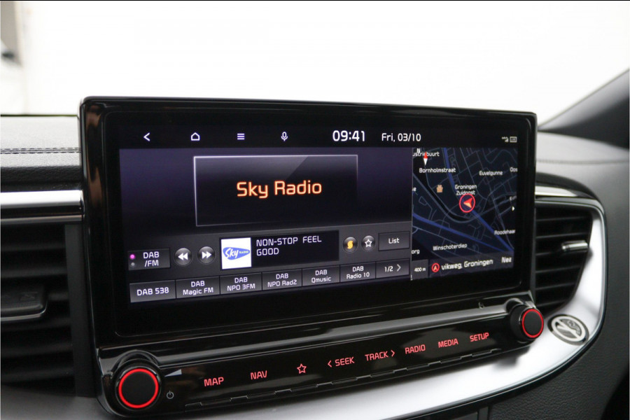 Kia Ceed Sportswagon 1.5 T-GDi GT-Line Automaat - Kantel/schuifdak - Navigatie - Adaptive Cruisecontrol - Achteruitrijcamera - Parkeersensoren - - Fabrieksgarantie tot 04-2032 of 150.000 km