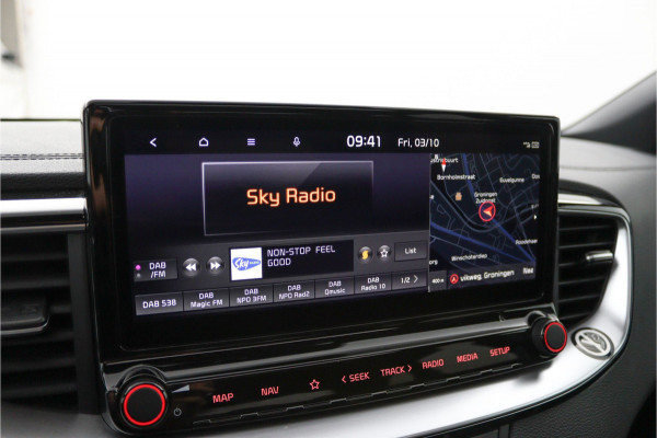 Kia Ceed Sportswagon 1.5 T-GDi GT-Line Automaat - Kantel/schuifdak - Navigatie - Adaptive Cruisecontrol - Achteruitrijcamera - Parkeersensoren - - Fabrieksgarantie tot 04-2032 of 150.000 km