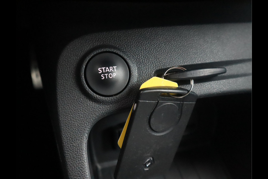 Renault Captur 1.3 TCe Intens Automaat / Panoramadak / R-Link