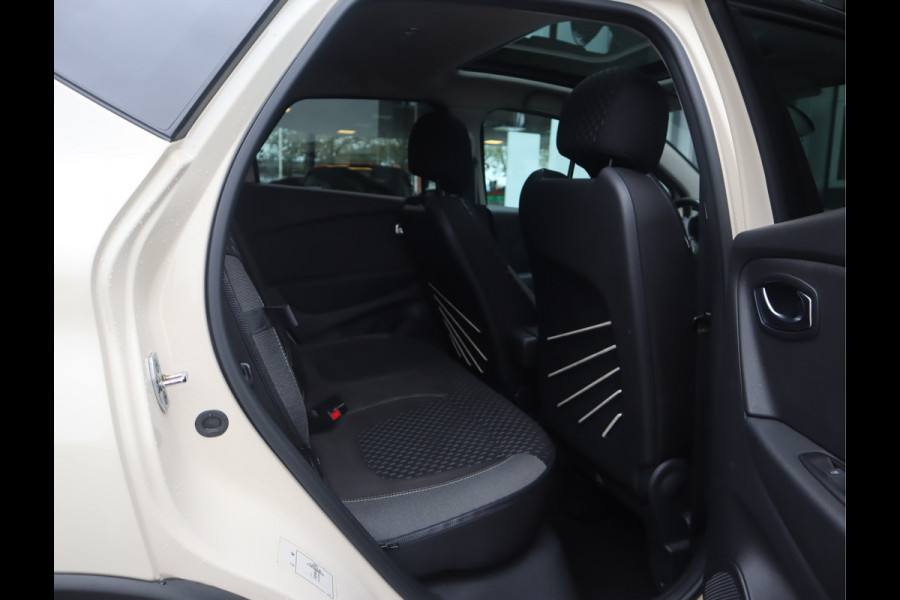Renault Captur 1.3 TCe Intens Automaat / Panoramadak / R-Link