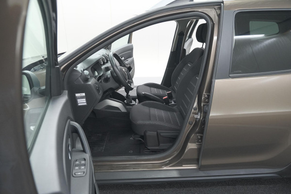 Dacia Duster TCe 130 Tech Road | 360 Camera | Dodehoekdetectie | Apple Carplay | Navigatie