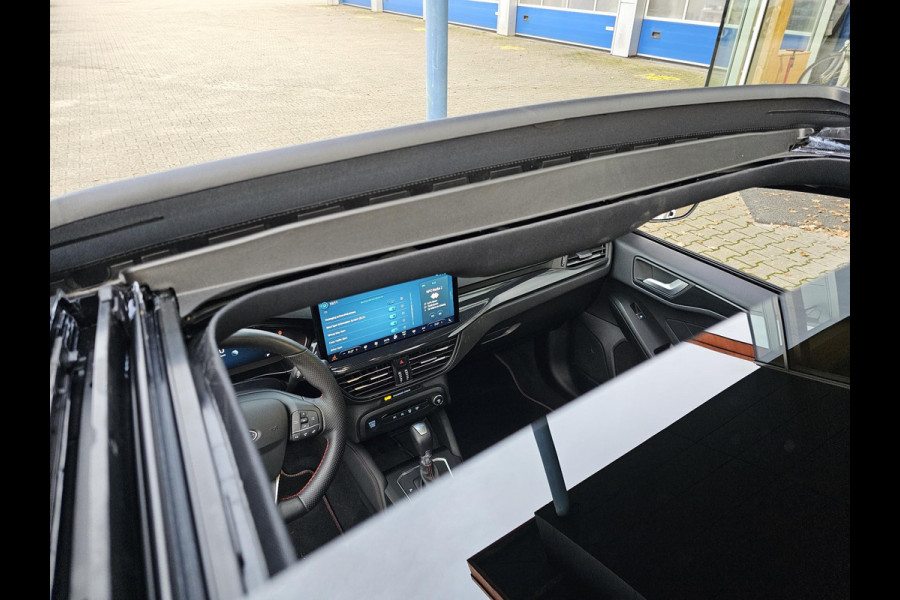 Ford FOCUS Wagon 1.0 EcoBoost Hybrid ST Line X 155pk | Trekhaak afneembaar | Panoramadak | Bang&Olufsen | Adaptive cruise control | Winter Pack | All season banden | Camera