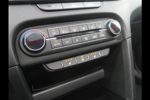 Kia Ceed 1.5 T-GDi GT-Line | Cruise | Clima | Camera | Navi | Keyless | Schuif-kanteldak |