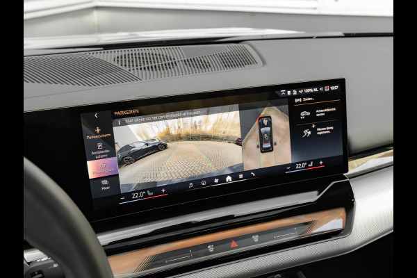 BMW i5 eDrive40 M-Sport Pro - Pano - Onderstel Prof - Driving Ass Prof - Harman Kardon