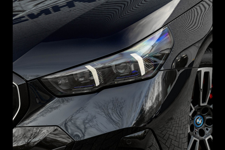 BMW i5 eDrive40 M-Sport Pro - Pano - Onderstel Prof - Driving Ass Prof - Harman Kardon