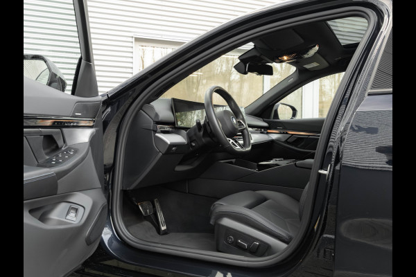 BMW i5 eDrive40 M-Sport Pro - Pano - Onderstel Prof - Driving Ass Prof - Harman Kardon