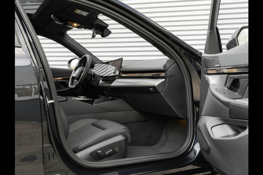 BMW i5 eDrive40 M-Sport Pro - Pano - Onderstel Prof - Driving Ass Prof - Harman Kardon