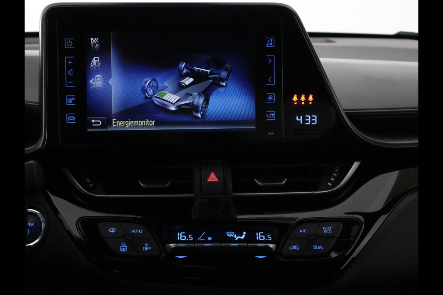 Toyota C-HR 1.8 Hybrid Active Bi-Tone | Trekhaak | Camera | Cruise Control