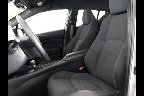 Toyota C-HR 1.8 Hybrid Active Bi-Tone | Trekhaak | Camera | Cruise Control