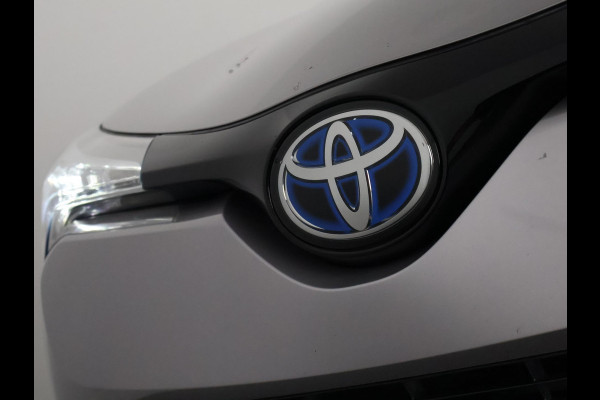 Toyota C-HR 1.8 Hybrid Active Bi-Tone | Trekhaak | Camera | Cruise Control