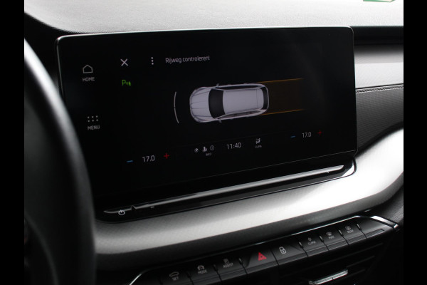 Škoda Octavia Combi 1.0 e-TSI Automaat Business Edition Climate control | Cruise control | Parkeersensoren | Navigatie | LED | Trekhaak | Lichtmetalen velgen | Apple Carplay / Android Auto