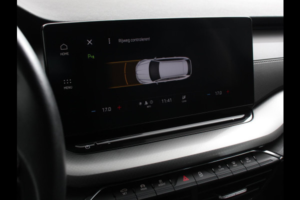 Škoda Octavia Combi 1.0 e-TSI Automaat Business Edition Climate control | Cruise control | Parkeersensoren | Navigatie | LED | Trekhaak | Lichtmetalen velgen | Apple Carplay / Android Auto