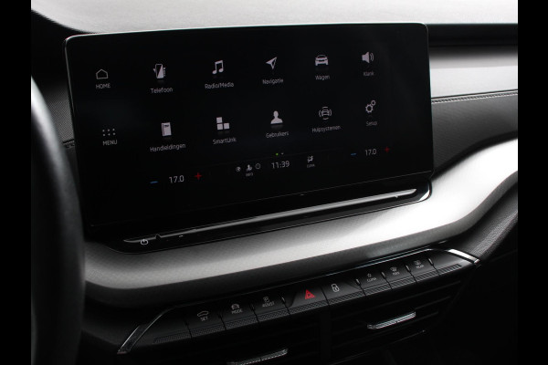 Škoda Octavia Combi 1.0 e-TSI Automaat Business Edition Climate control | Cruise control | Parkeersensoren | Navigatie | LED | Trekhaak | Lichtmetalen velgen | Apple Carplay / Android Auto