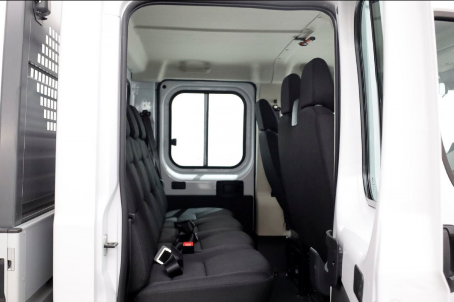 Peugeot Boxer 2.2 BlueHDi 140pk D.C. Open Laadbak Trekhaak 3000kg BPM-Vrij 11-2024