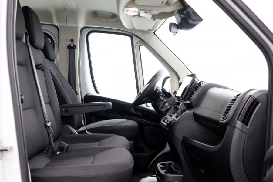 Peugeot Boxer 2.2 BlueHDi 140pk D.C. Open Laadbak Trekhaak 3000kg BPM-Vrij 11-2024