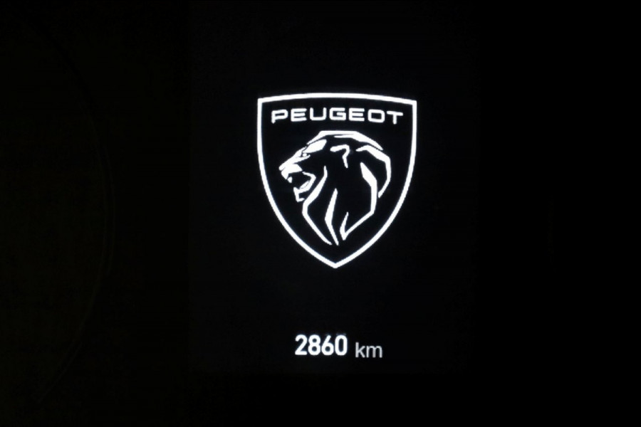 Peugeot Boxer 2.2 BlueHDi 140pk D.C. Open Laadbak Trekhaak 3000kg BPM-Vrij 11-2024