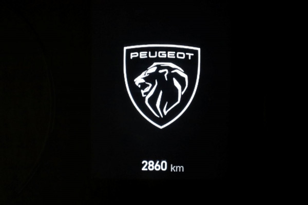 Peugeot Boxer 2.2 BlueHDi 140pk D.C. Open Laadbak Trekhaak 3000kg BPM-Vrij 11-2024